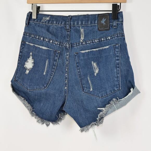 One Teaspoon Distressed Denim Jean Shorts Size 26 - Picture 10 of 16